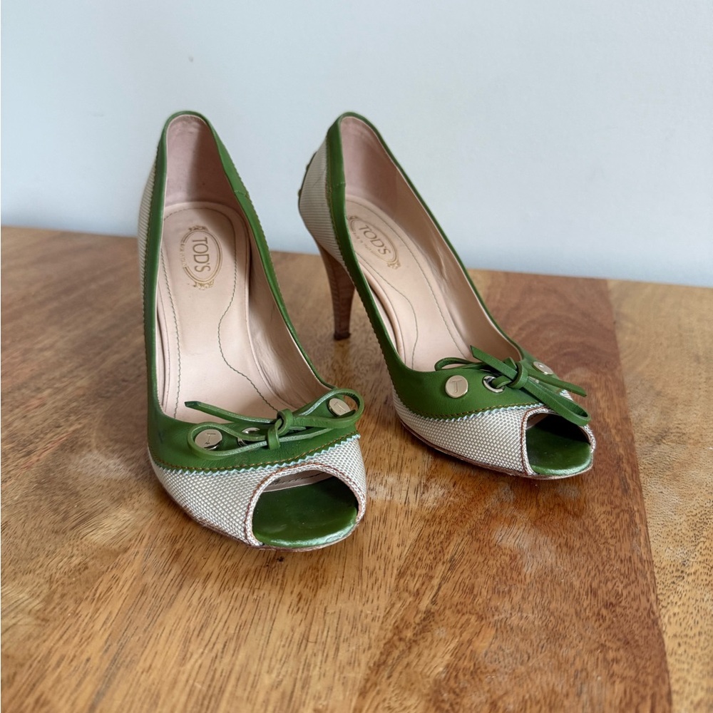 Tod's Green and Cream Peep Toe Heels